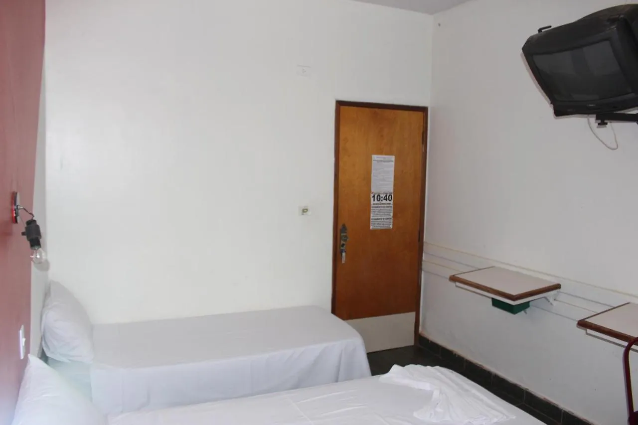 Bica Pau Hotel Caldas Novas 2*,